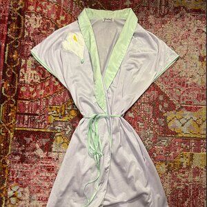 vintage 1950's Yolande lily applique green and purple lingerie robe